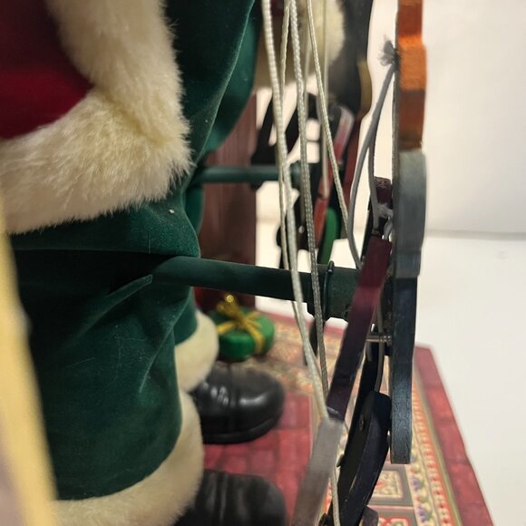 Santa Puppeteer 2002 Marionette Puppet Wind Up Animated Musical Vintage Telco - Picture 12 of 12